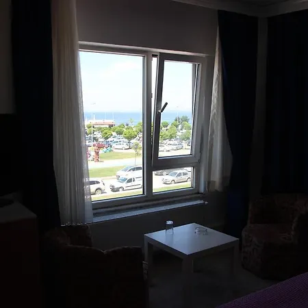 Ulke * Yalova (Yalova)